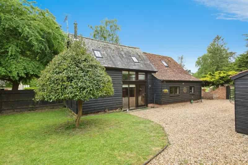 Charming Barn Conversion in North Hertfordshire