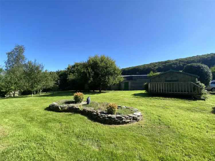 Grade II Listed Thatched Cottage 3 Beds Kensey Valley