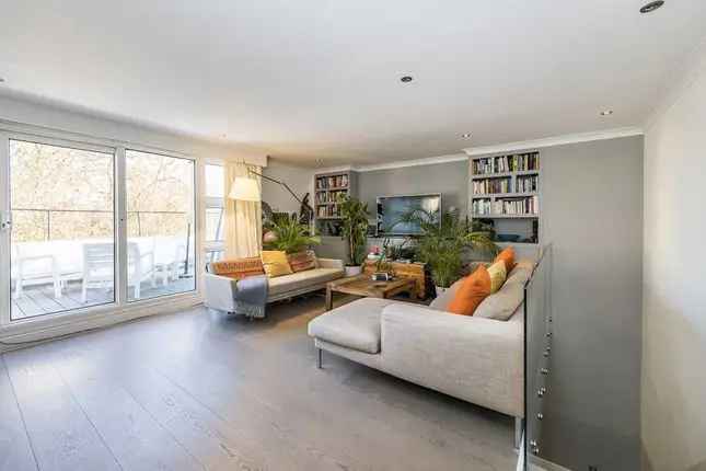 Flat to rent in St George`S Square, Pimlico SW1V