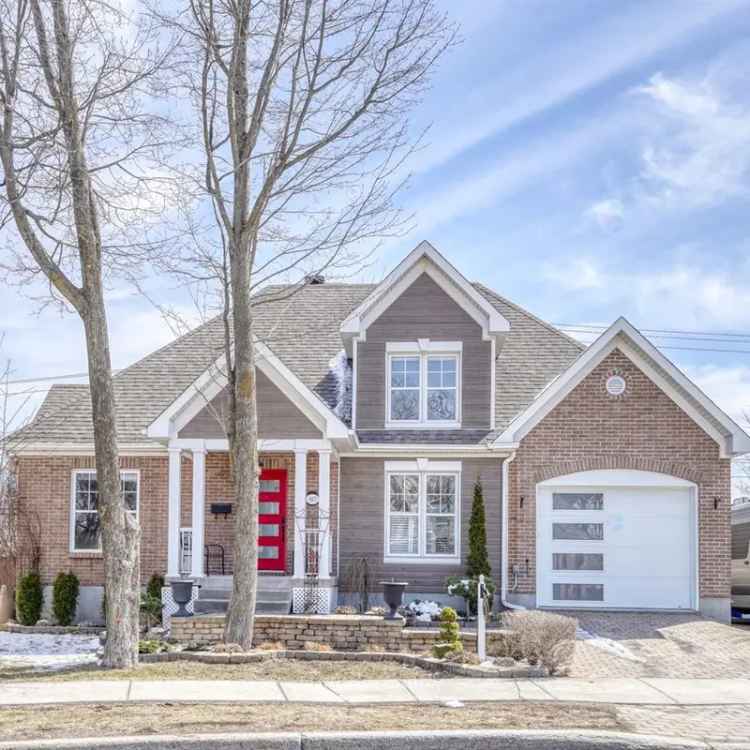 Mascouche House for Sale: Renovated 3-Bedroom Home with Inground Pool