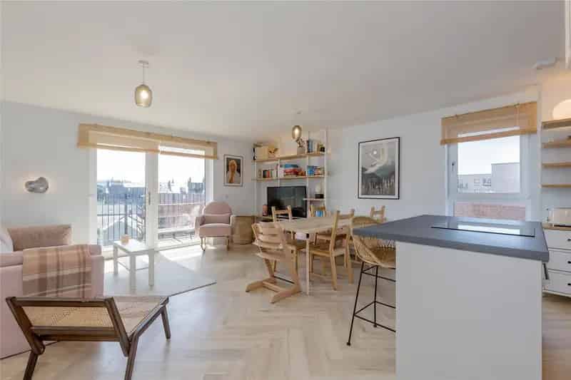 2 bedroom apartment for sale