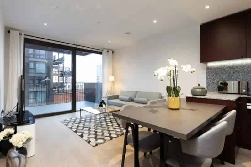 2 Bedroom Flat To Rent