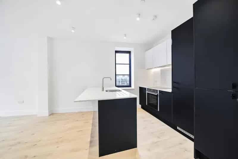 One Bedroom Apartment Near Tooting Common