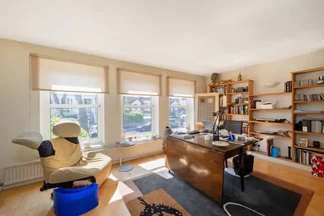 Townhouse for Sale in Hampstead Village London NW3