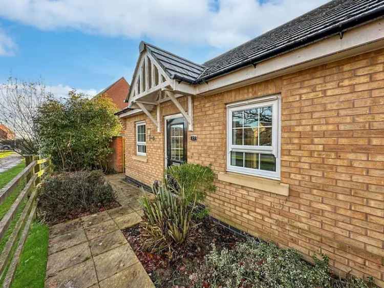 2 bedroom semi-detached bungalow for sale