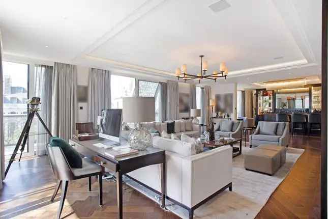 Flat for sale in Strand, London WC2R