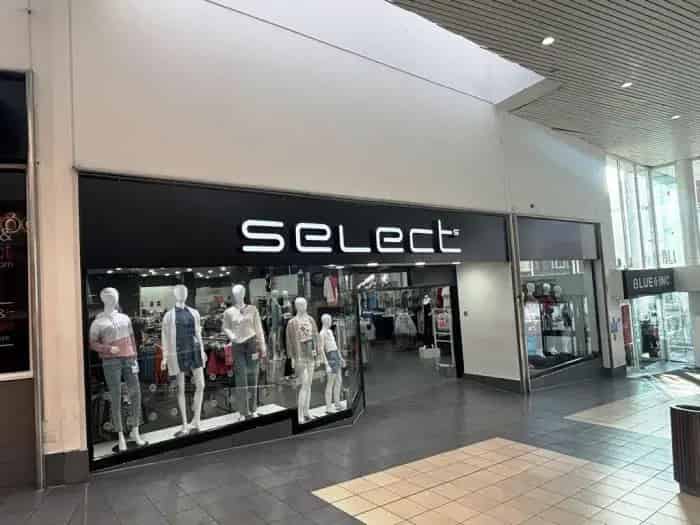 Retail Space in Market Gates Shopping Centre