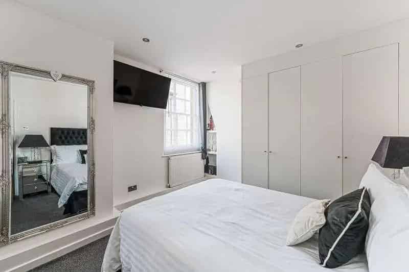 2 Bed Flat for Sale in Chelsea near King's Road