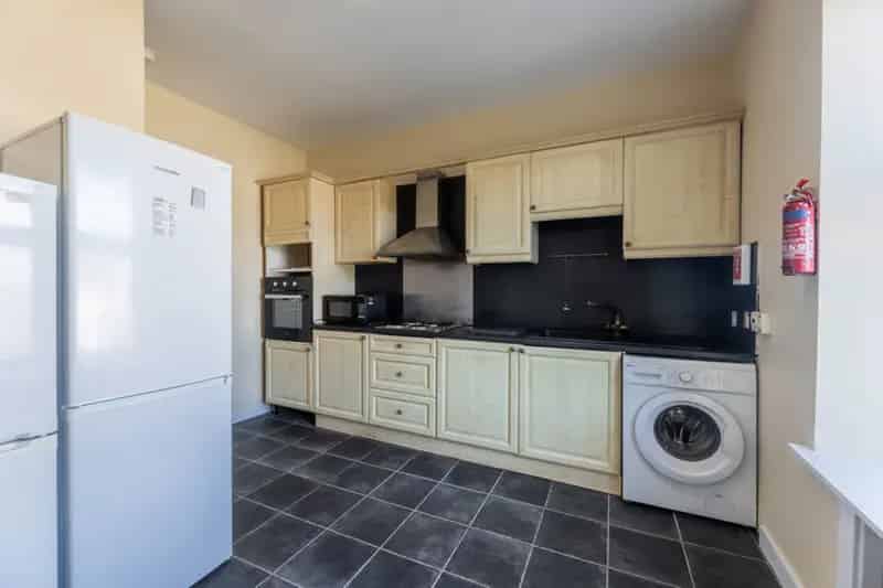 2 Bedroom Flat House to Rent in Glasgow