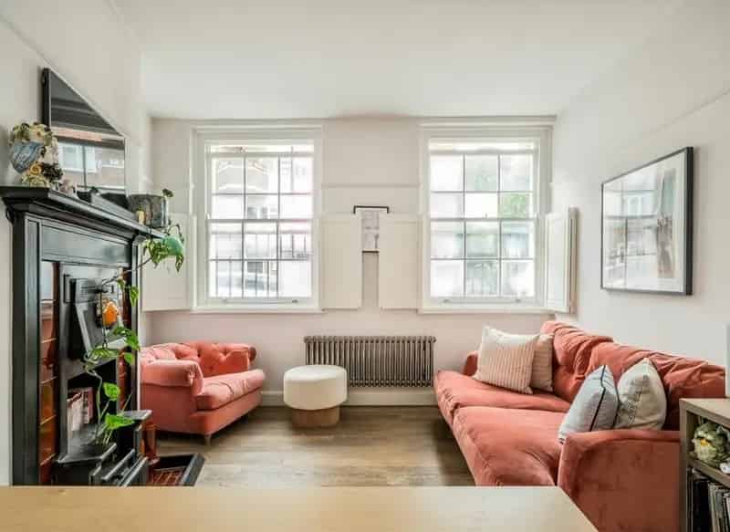 Islington 2-Bedroom Flat Share of Freehold Near Essex Road Station