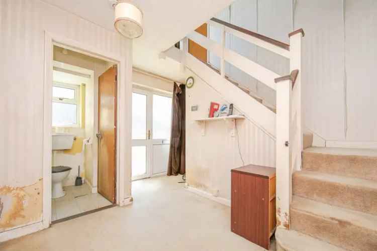 4 Bed House with Garage and Large Garden - Auction Property