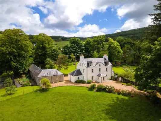 Inverlussa House: 6-Bedroom Georgian House with 3.35 Acres