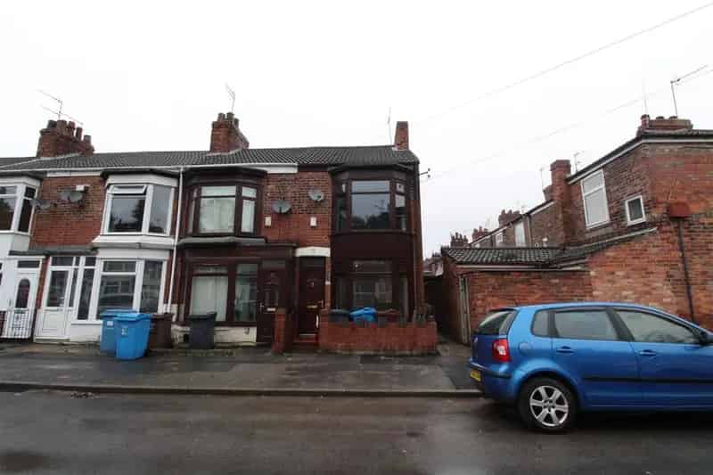 2 Bedroom End Terrace House to Rent