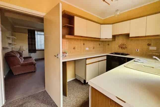 Terraced House for Sale Glasgow Needs Upgrading