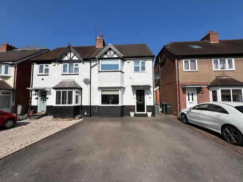 3 Bedroom Semi-Detached House for Sale