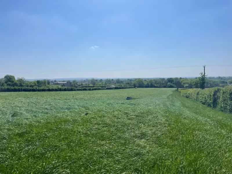 7.39 Acre Land near Glastonbury Tor Suitable for Equestrian Smallholder Amenity Use