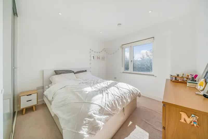 One Bedroom Penthouse Apartment with Private Balcony