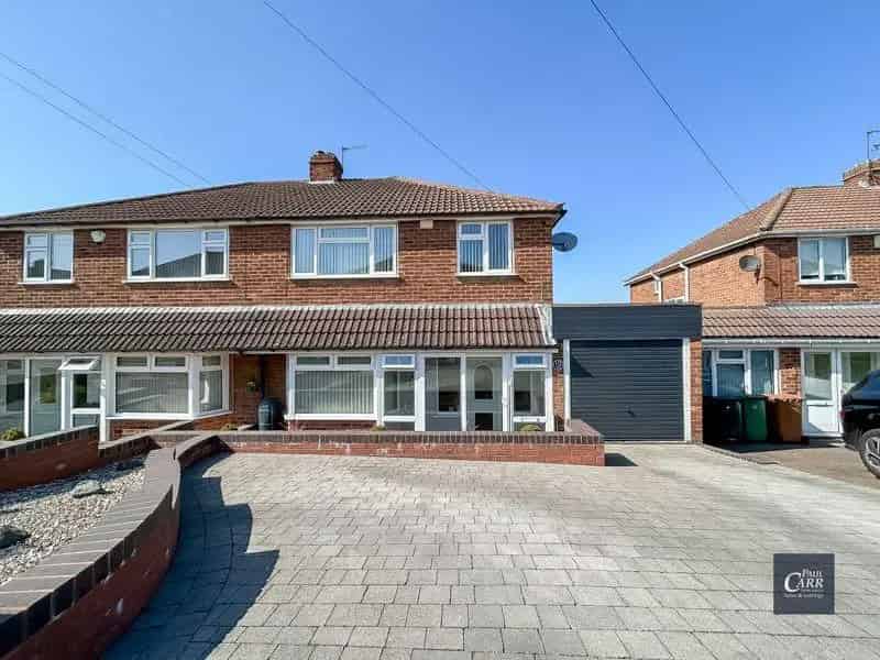 3 Bedroom Semi Detached House For Sale