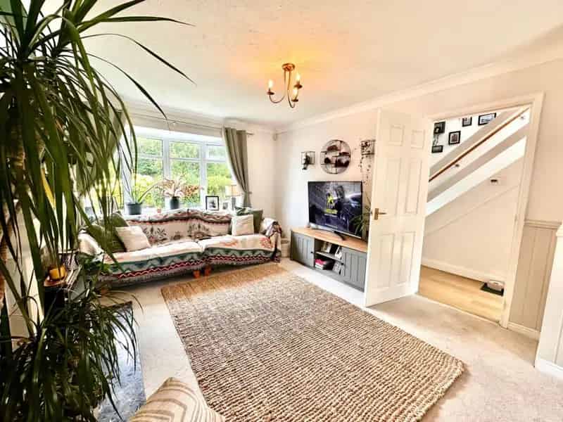 3 Bedroom House To Let Tamworth
