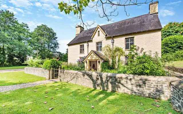 Llanwrda, Carmarthenshire, SA19 8EL | Property for sale | Savills