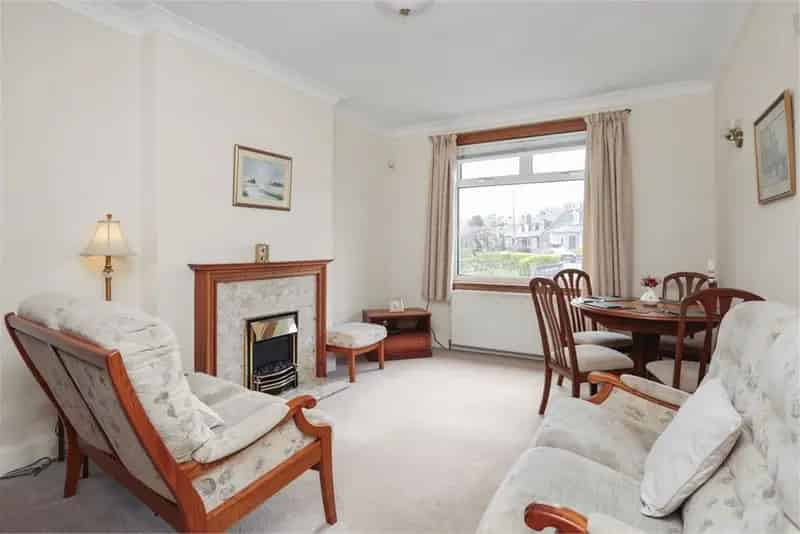 4 Bed Detached Bungalow Willowbrae Edinburgh Large Garden