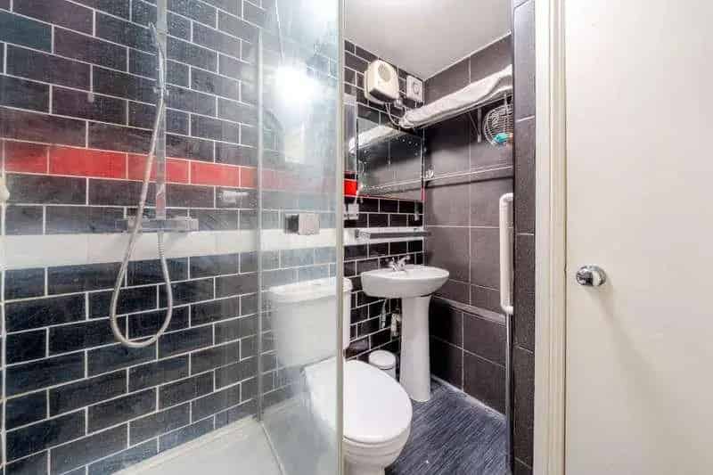 2 Bed Flat for Sale near Slough Station - Elizabeth Line