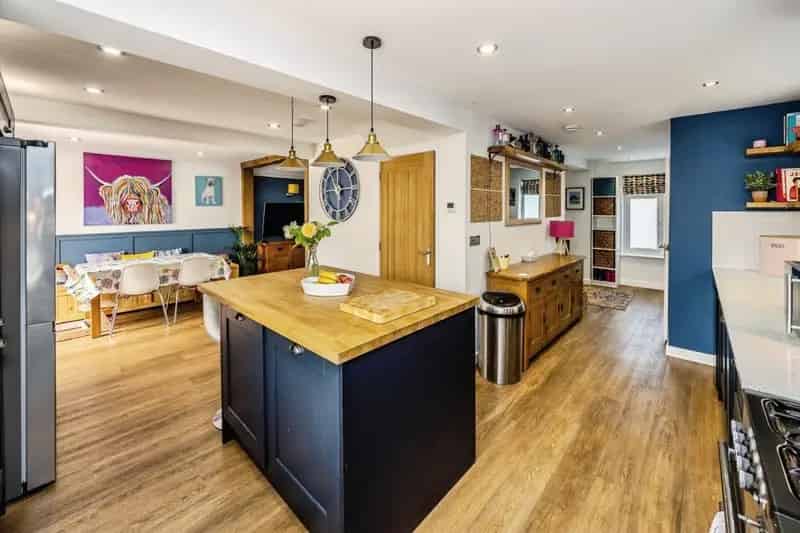 Four Bedroom Detached House Halifax