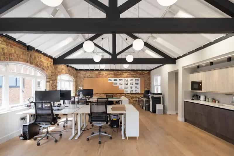 Clerkenwell Penthouse Office Space - 8 Workstations