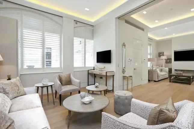 Terraced house to rent in Ennismore Gardens Mews, Knightsbridge, London SW7