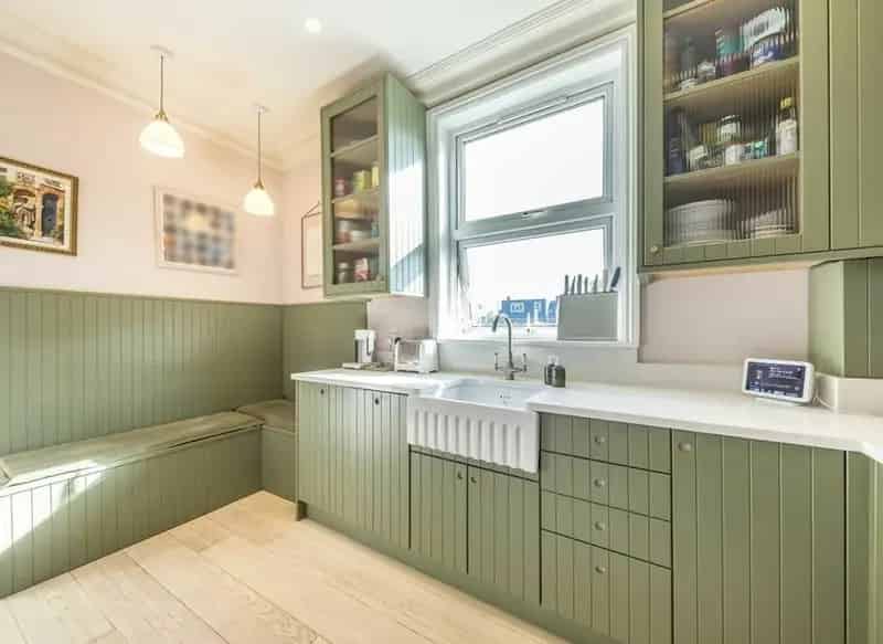 2 Double Bedroom Period Conversion Clapton High Standard Renovation