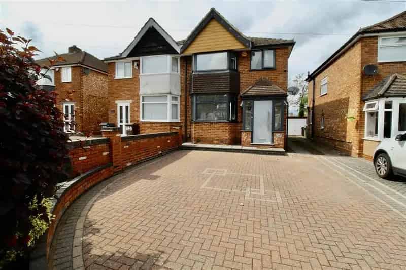 3 Bedroom Semi Detached House For Sale Extended Garage Driveway Modern Throughout