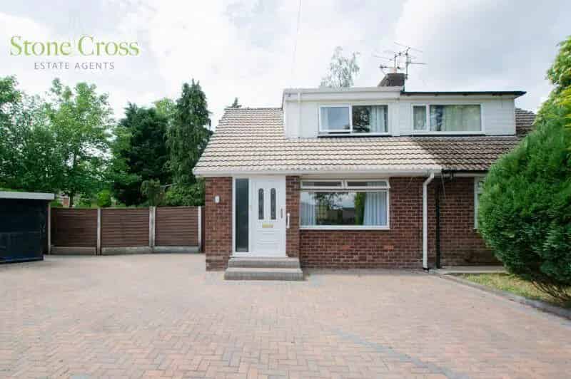 3 Bedroom Semi-Detached House for Sale