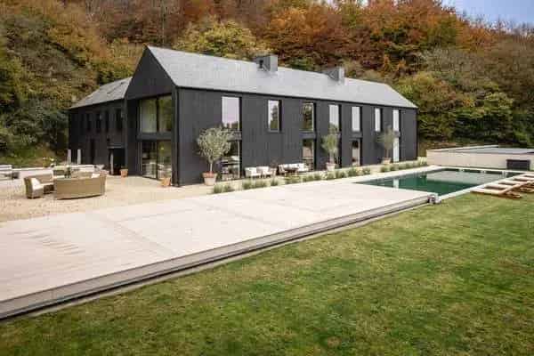 Hilltop Contemporary Home with Pool and Annexe