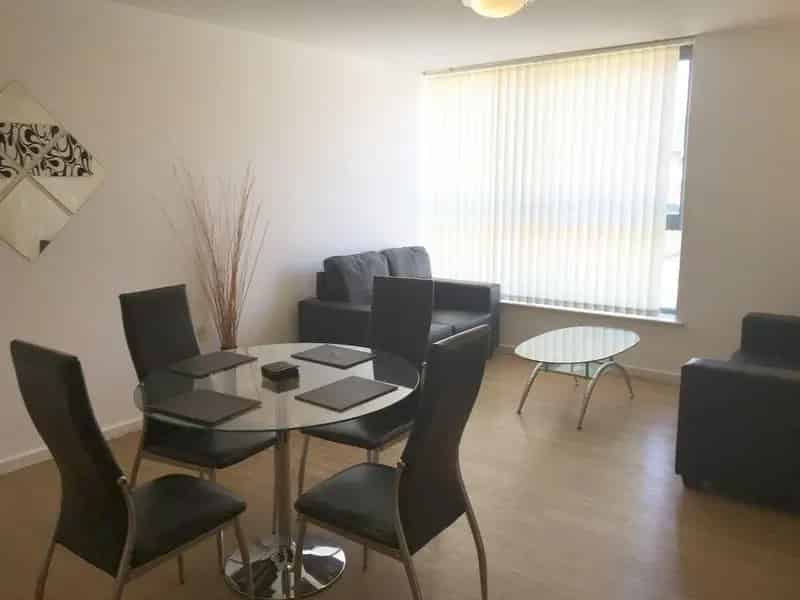 2 Bedroom Apartment House to Rent