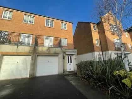 3 Bedroom Townhouse in Birchgrove Cardiff