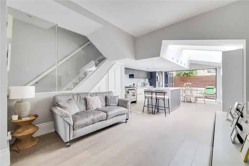 4 Bedroom Victorian House Parsons Green London