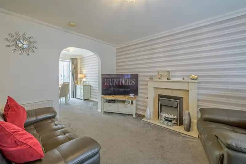 4 Bed Detached House for Sale