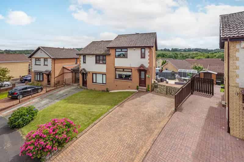 2 Bedroom Semi Detached House Newton Mearns