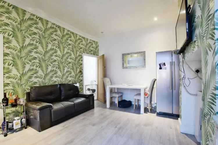 2 Bedroom End Terrace House for Sale Cheadle Greater Manchester