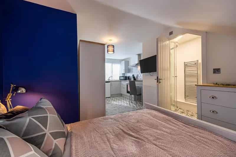 5 Double En-Suite Bedrooms House Share Near City Centre