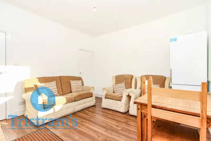3 Bedroom 3 Bathroom Student House to Rent Bills Inclusive Option