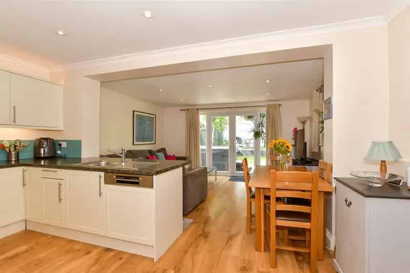 4 Bedroom Semi-Detached House for Sale in Dorking