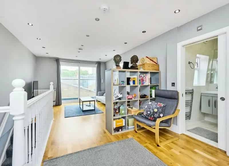 Stunning One Double Bedroom Apartment in Victorian Building - Tooting