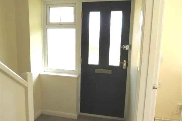 Three Bedroom Mid Terrace House Harestock Winchester