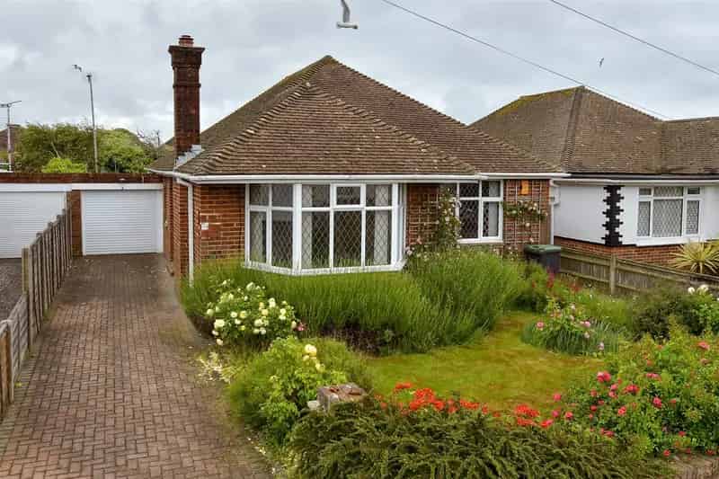 3 Bedroom Detached Bungalow for Sale Near Goring