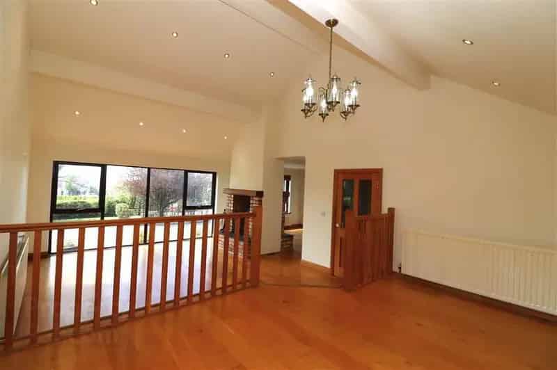 Stunning Detached Home with Panoramic Views