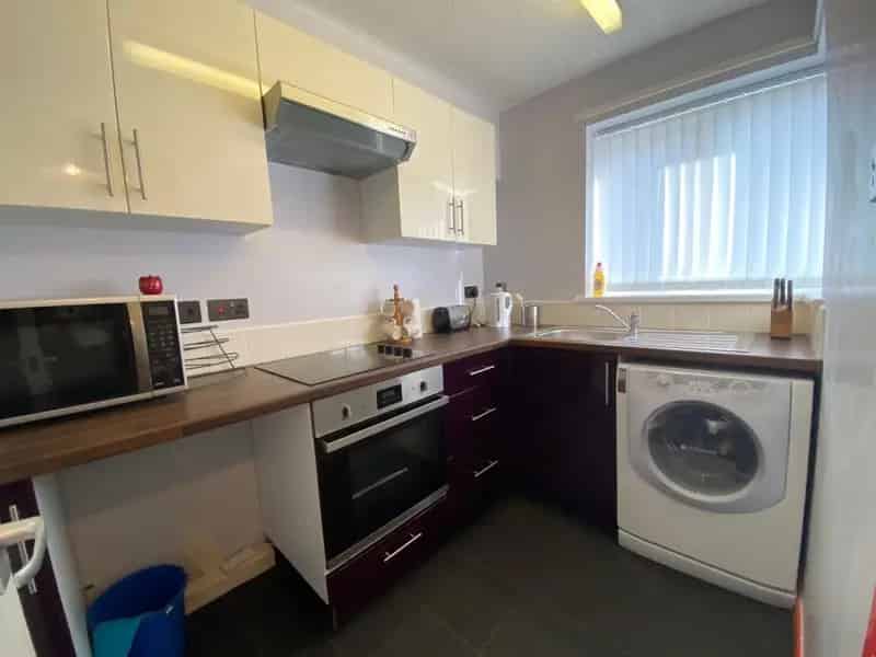 Furnished Ground Floor Apartment Near Amenities
