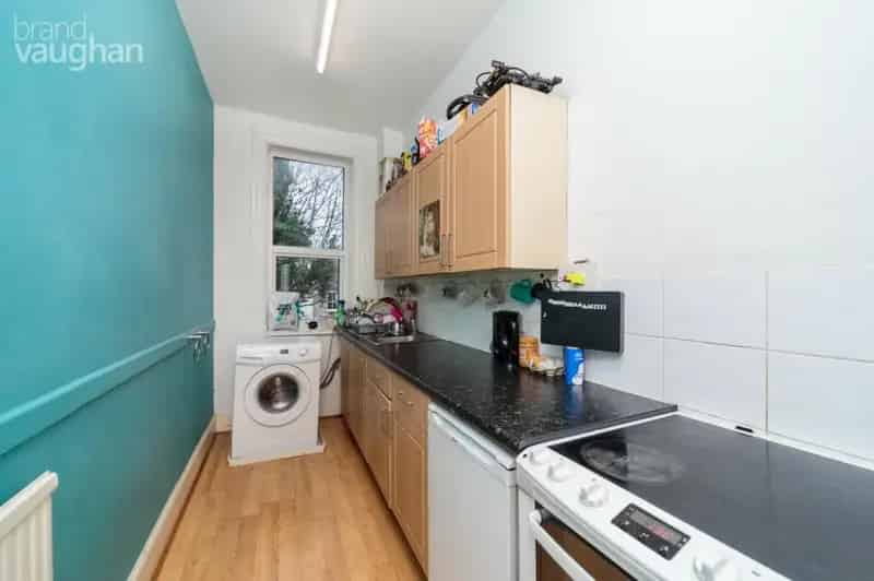 4 Bedroom Student House Bills Inclusive