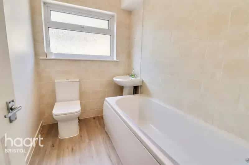 3 Bedroom Terraced House Near North Street - No Deposit Option