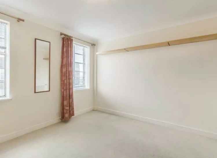 Hammersmith Studio Flat Kings Court Modern Bright